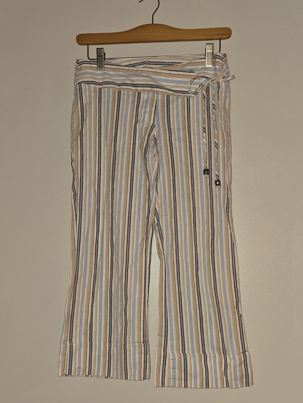Striped Wide-Leg Tie-Waist Capris - Neutral Stripe